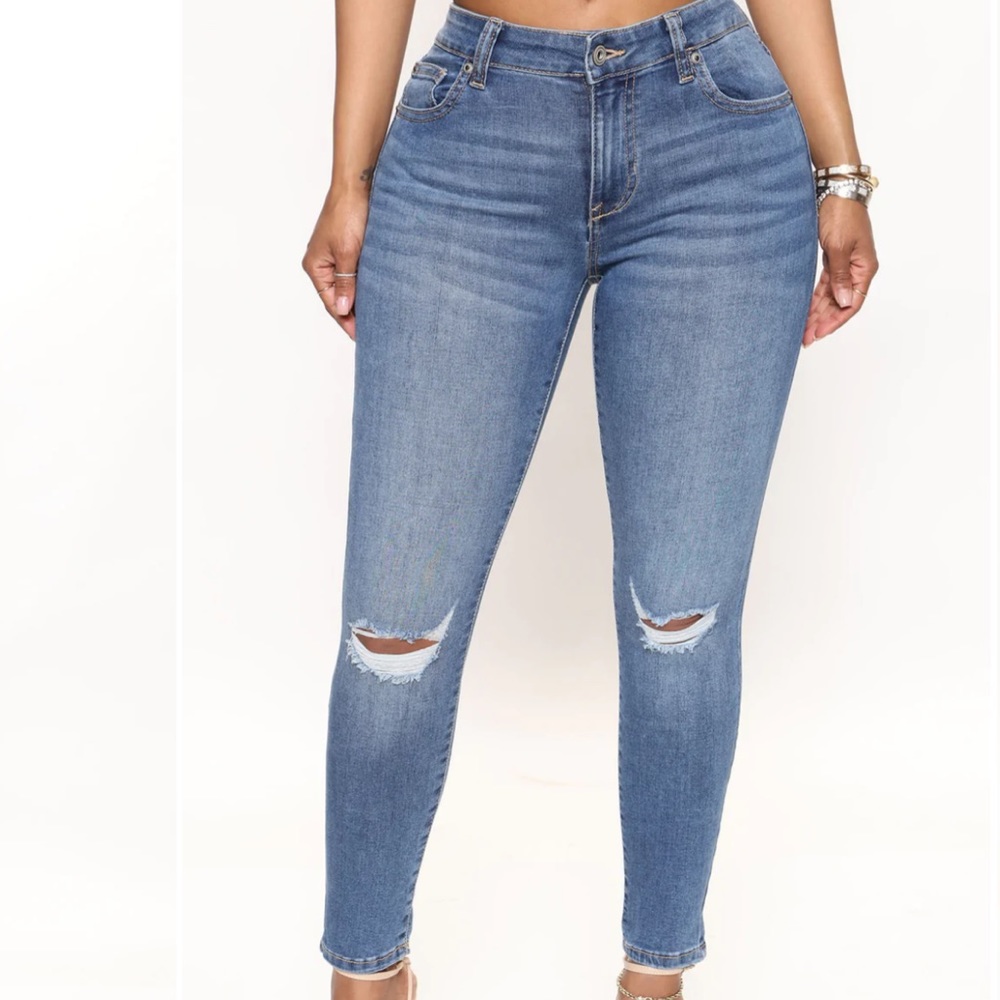 Fashion nova distressed skinny jean